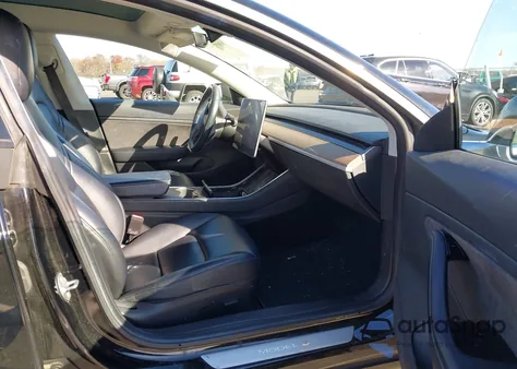 2018 Tesla Model 3 Long Range/Mid Range из США, поврежденный, VIN 5YJ3E1EA2JF034501